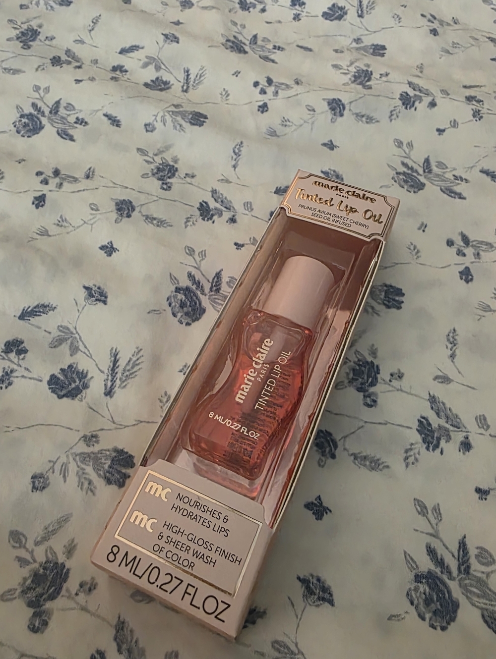 Marie Claire Paris Tinted Lip Oil Cherry, a High-gloss Nourishing Finish